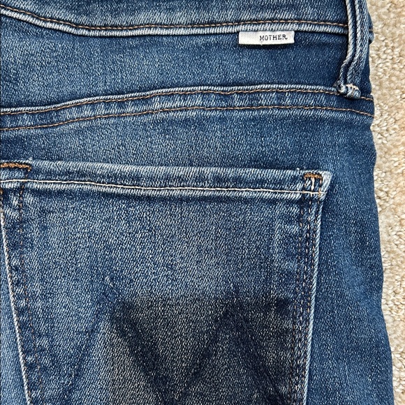 MOTHER The Runaway High-Waisted Flared Jeans in Sweet And Sassy 32 - Picture 16 of 16